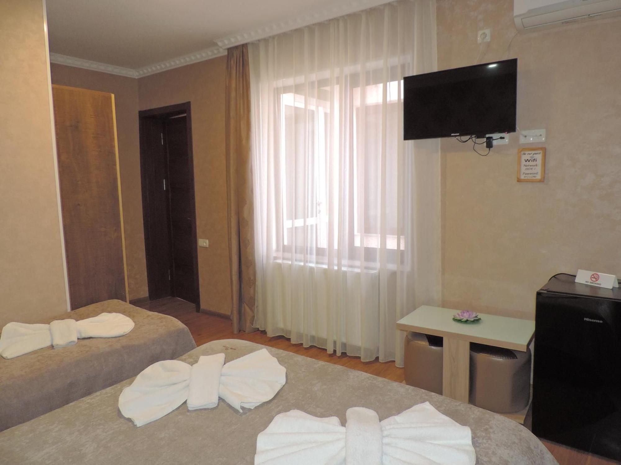 Hotel Lotus Akhaltsikhe  Exterior photo